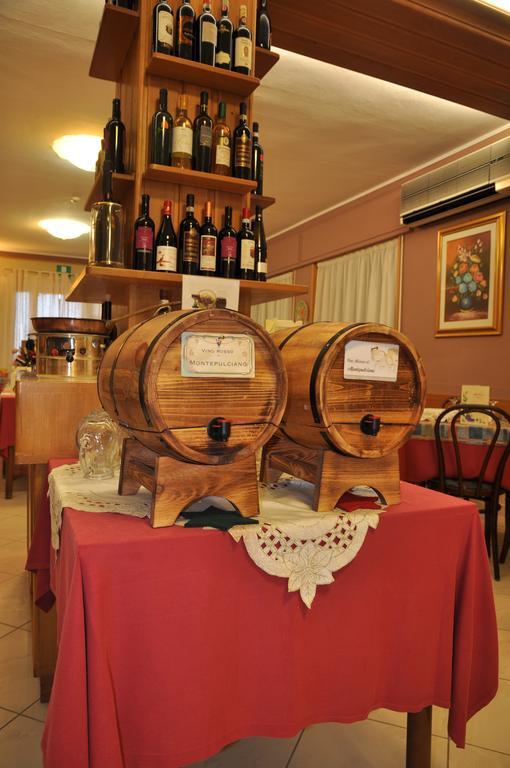 Hotel Firenze Chianciano Terme Bagian luar foto
